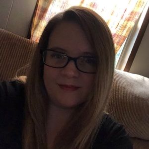 Meet your Posher, Shawna